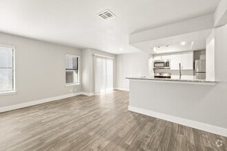 A3 1BR, 1BA - 710SF - Living Area - Waterside Apartments Tulsa