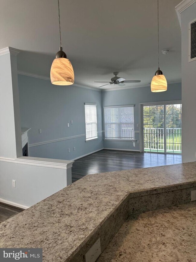 602 Van Gogh Ct, Monroe, NJ 08094 Room for Rent in Monroe, NJ