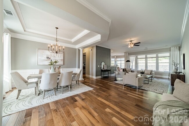 Foto del edificio - 15016 High Bluff Ct