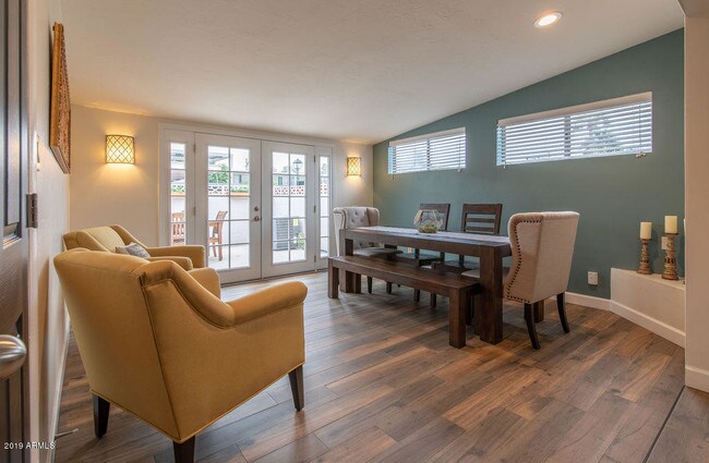 Foto del edificio - 4023 E Campbell Ave
