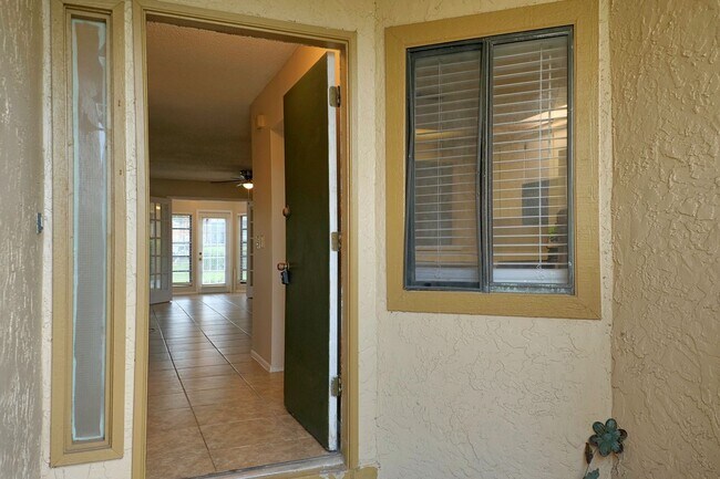 Photo - Spacious 2bd 2bth home with bonus room!