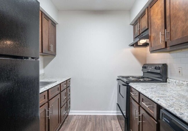 Building Photo - Riverwood Park Apartments