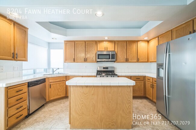 Building Photo - Charming Two-Story Home for Rent