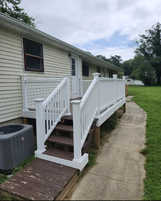 Building Photo - 36 Pinewald Ln