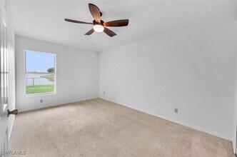 Building Photo - 1094 Grove Dr
