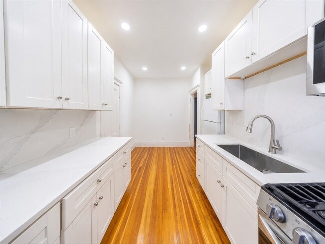 Building Photo - 238 S Huntington Ave