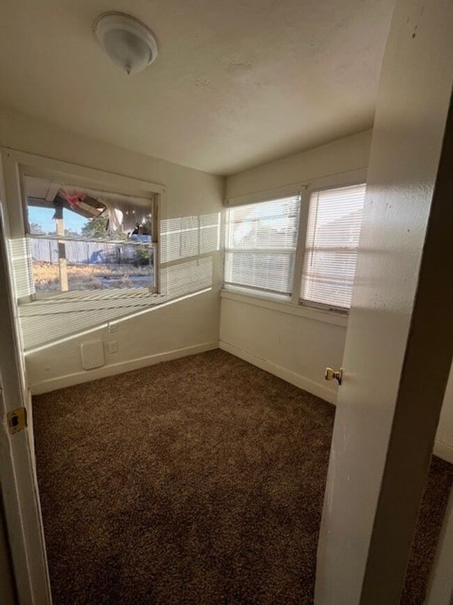 Foto del edificio - 2416 Center St