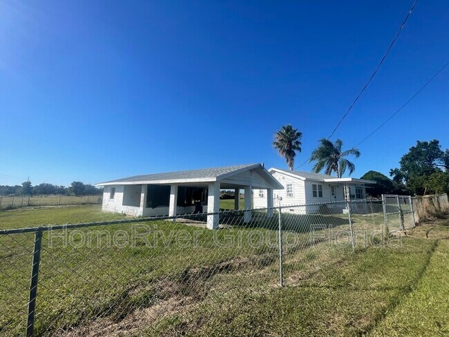 Foto del edificio - 425 South Blvd E