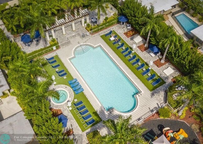 Foto del edificio - 987 SW 37th Ave