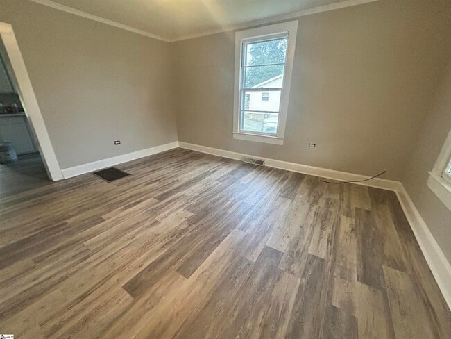 Building Photo - 13 Allen St