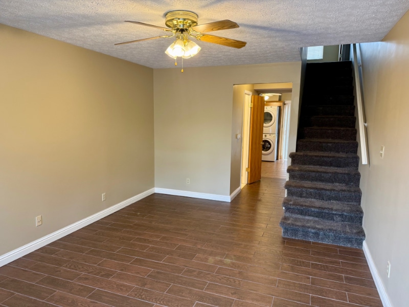 Primary Photo - 1616 Spring Valley Dr