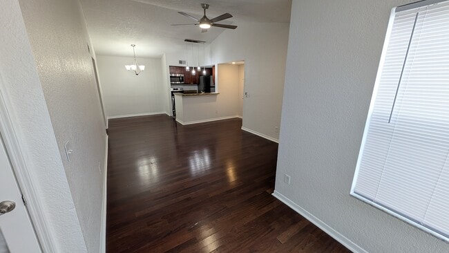 Building Photo - 5168 Conroy Rd