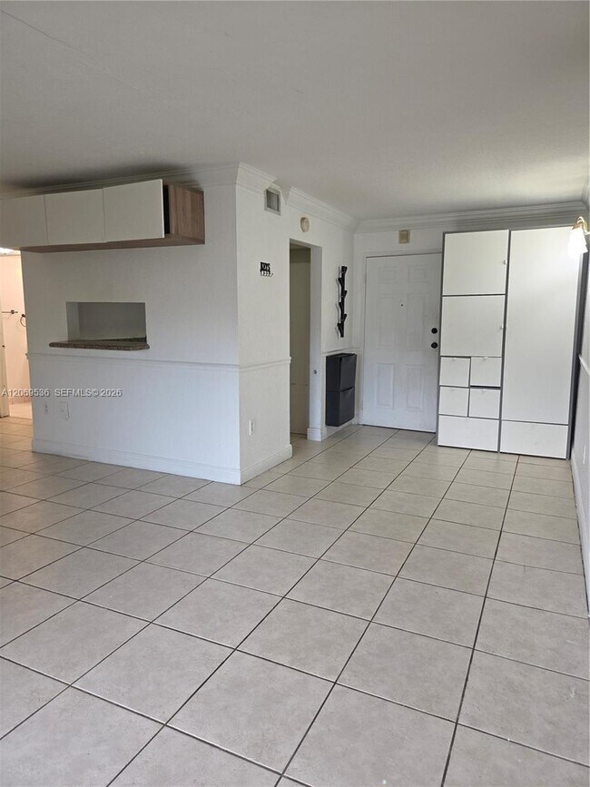 Foto del edificio - 9445 SW 76th St