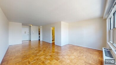 Building Photo - 888 Eighth Avenue