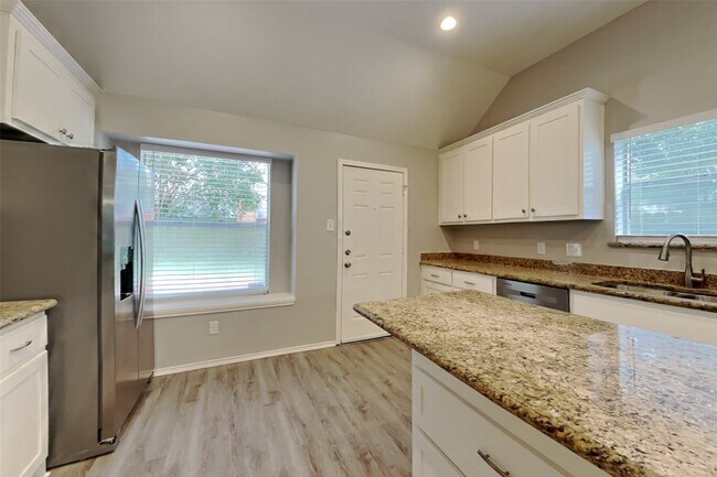 Foto del edificio - 16819 Kettle Creek Dr