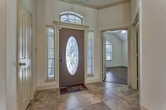 Building Photo - 13511 Summer Hill Dr