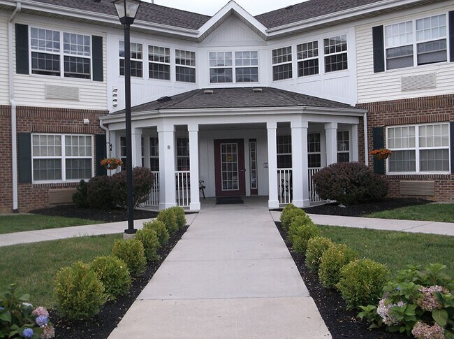 Foto del edificio - 2330 Bowser Ave