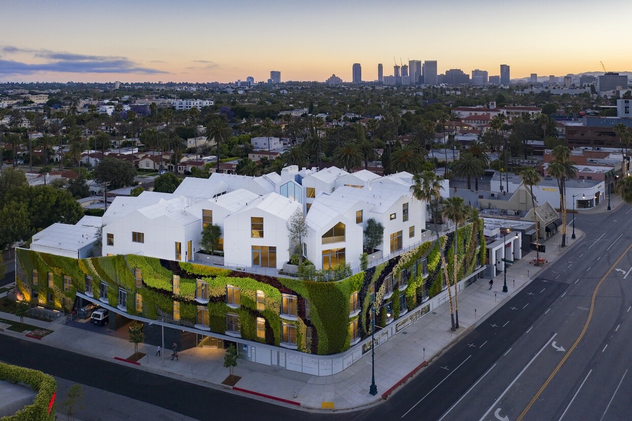 Apartments On Beverly Hills