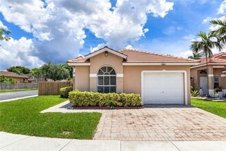 Building Photo - 14611 SW 156th Ave