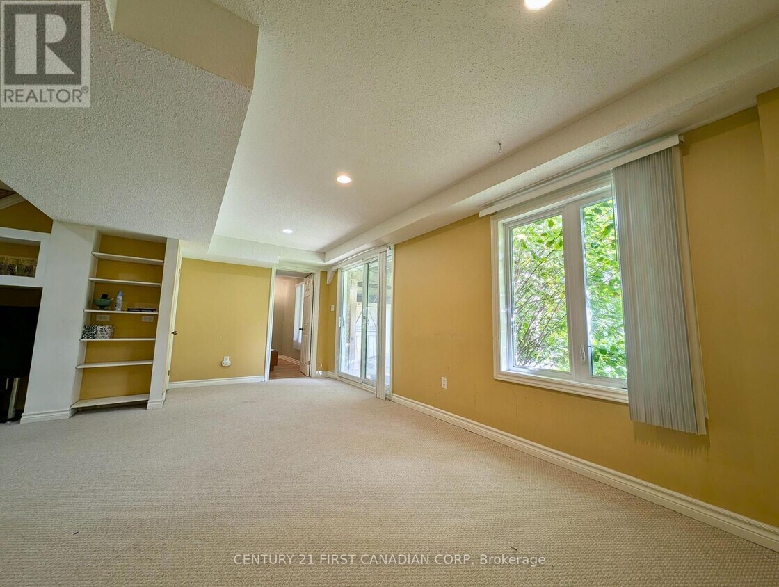 Photo principale - 924 Guildwood Blvd