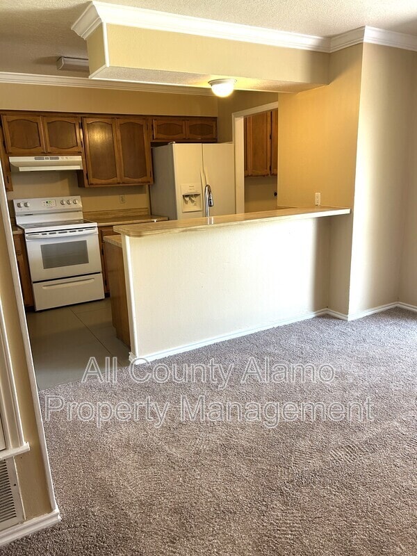 Building Photo - 1723 Patricia Dr