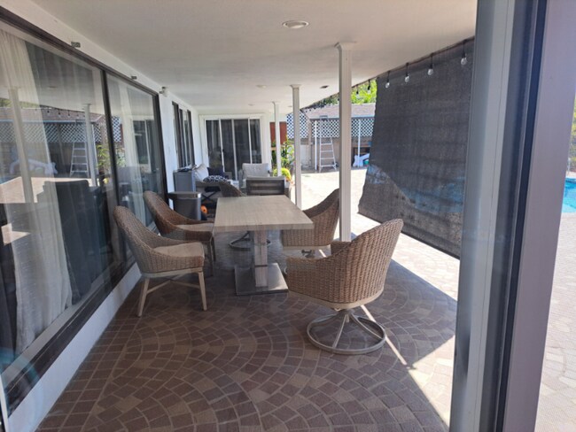 Foto del edificio - 1624 Glenmont Dr