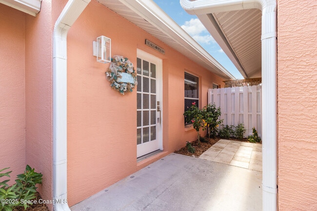 Foto del edificio - 165 Casseekee Trail