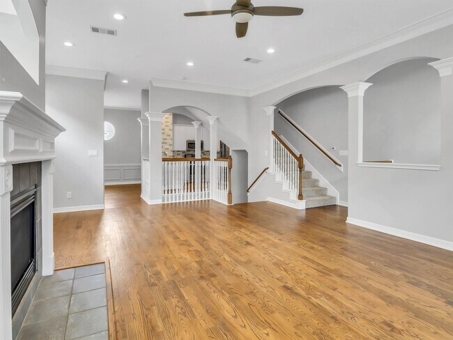 Foto del edificio - 5320 Blossom St