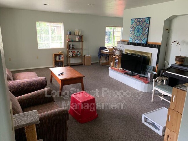 Foto del edificio - 1012 NW 34th St