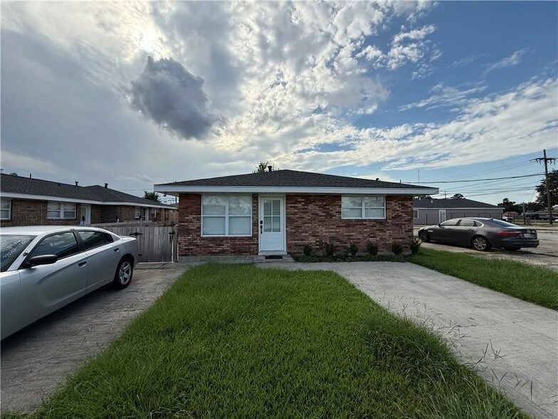 Primary Photo - 2512 Chalona Dr