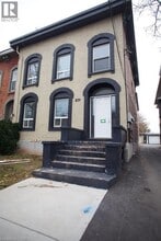 Building Photo - 278 John St N