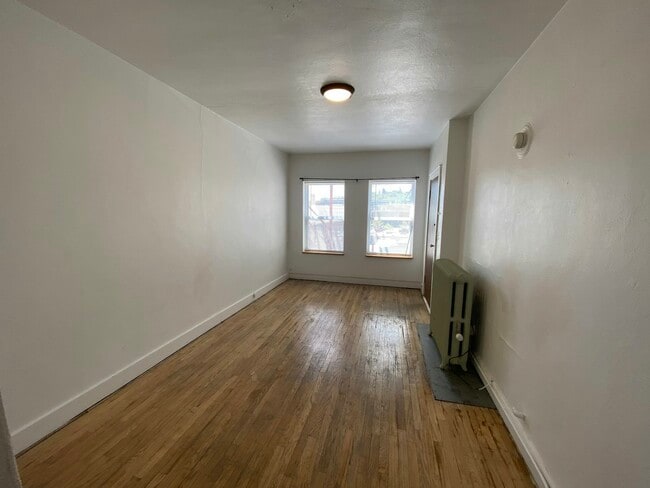 Building Photo - 609 St Joseph St