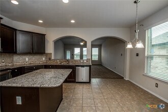 Building Photo - 1207 Fawn Lily Dr