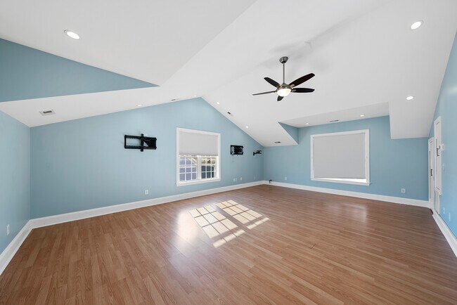 Building Photo - 1144 Harp St