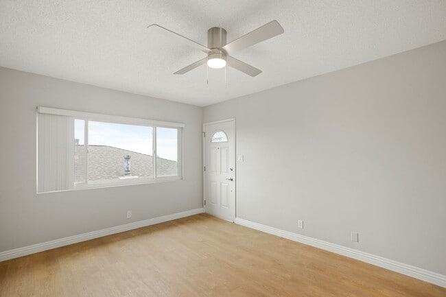 Building Photo - 740 W 27th St