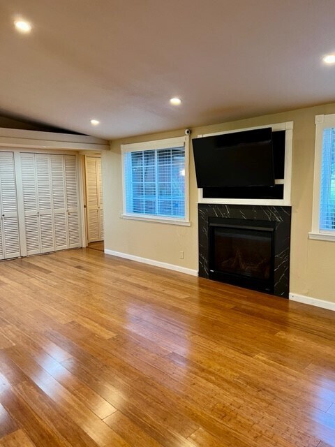 Building Photo - 1544 Pleasant Lane