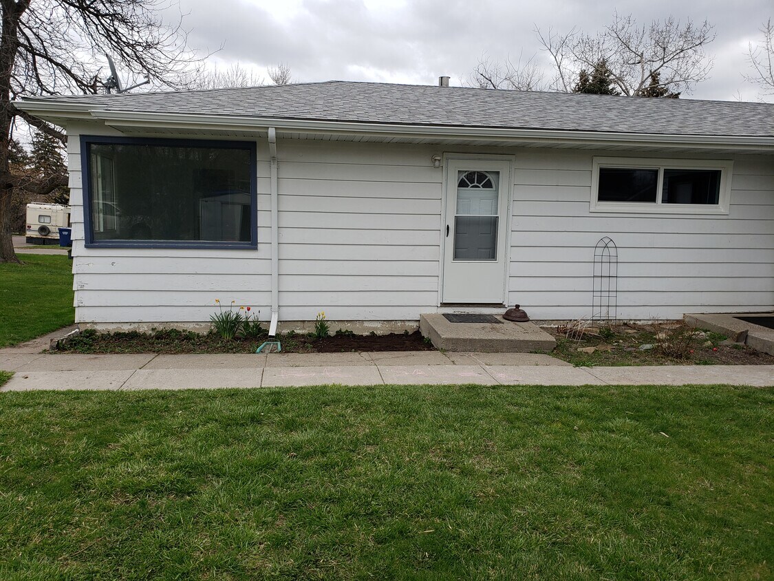 Primary Photo - 4022 Ella Ave