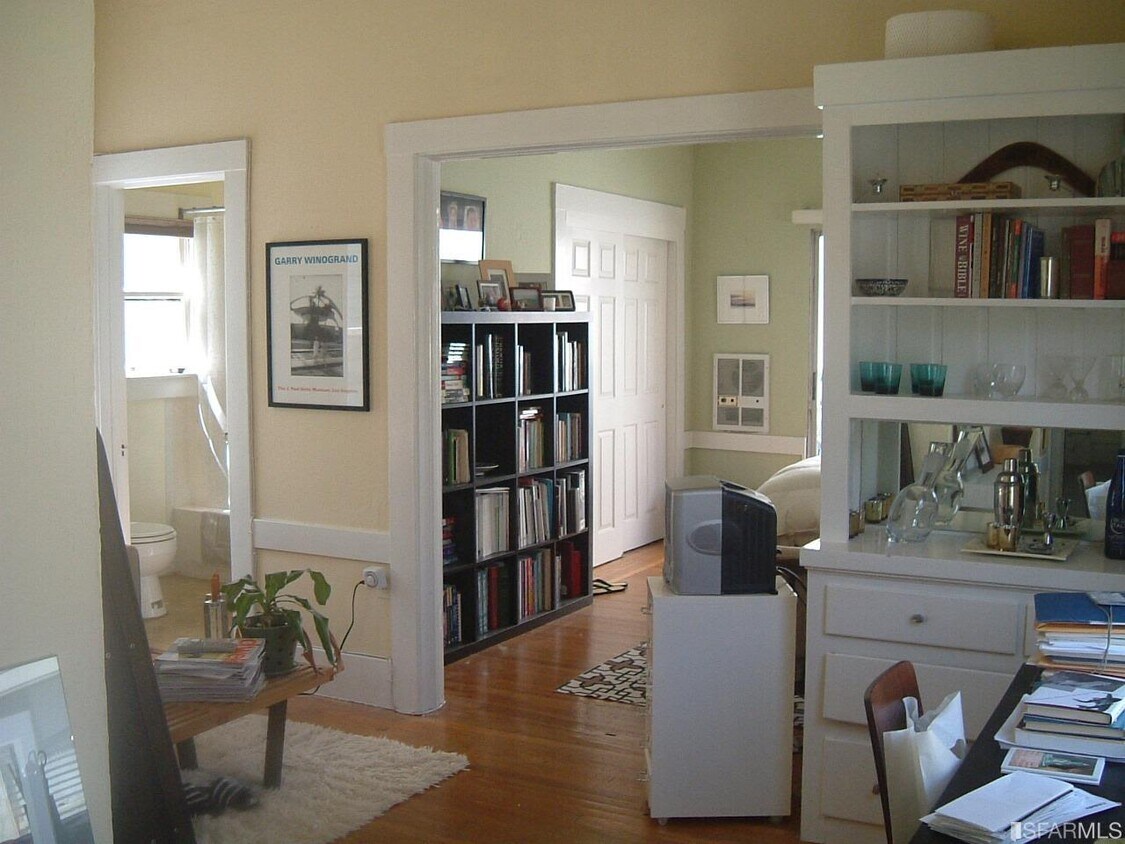 Primary Photo - 3 Broderick St