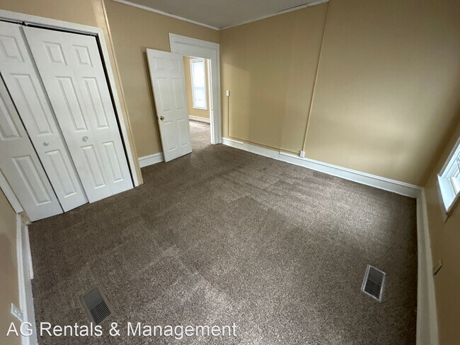 Building Photo - 3 br, 1 bath House - 816 3rd St