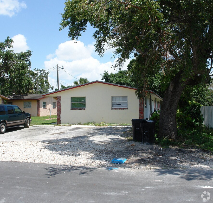 Foto del edificio - 1433 SW 33rd Ct