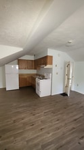 Building Photo - 4 N Shawnee Plains Ct