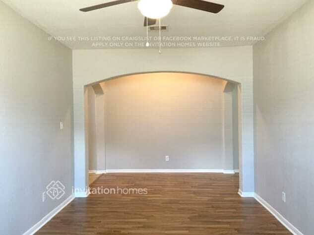 Foto del edificio - 625 Rocky Hollow Ln