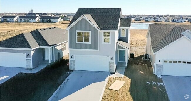Building Photo - 1106 NW Yorktown Dr