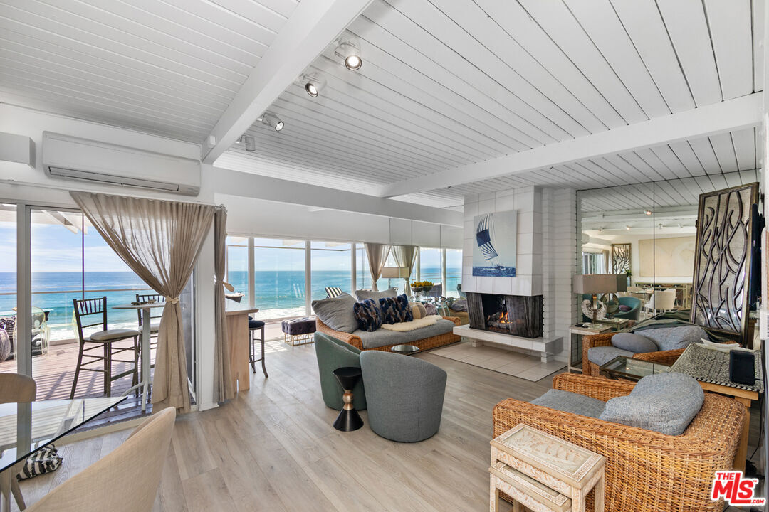 Foto principal - 27060 Malibu Cove Colony Dr