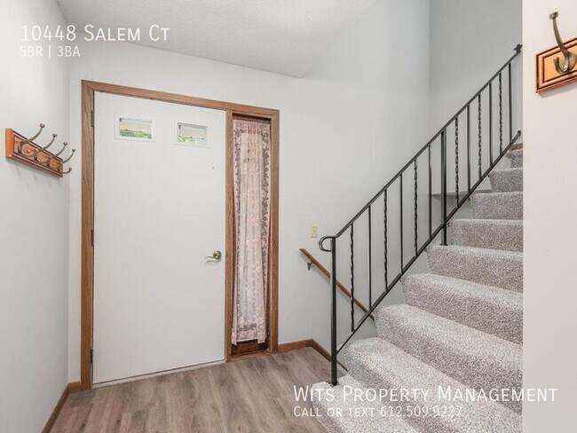 Building Photo - Spacious Single Family in Eden Prairie—Ava...
