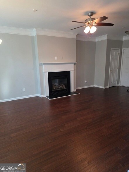 Foto del edificio - 2432 Black Forest Dr