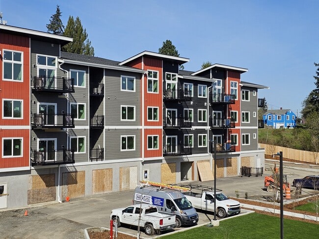 Building Photo - Plisko Place