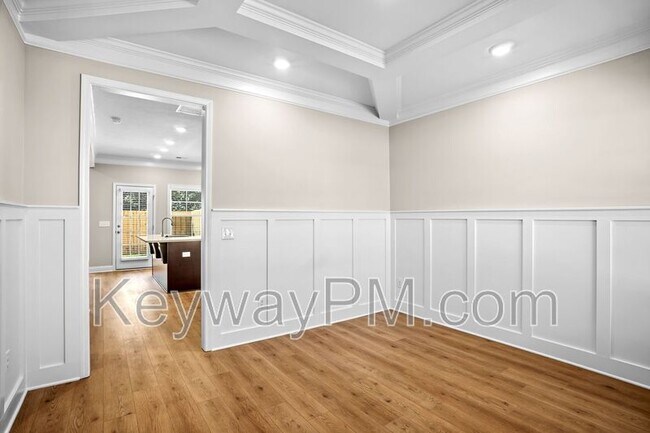 Building Photo - 3079 Venetian Dr