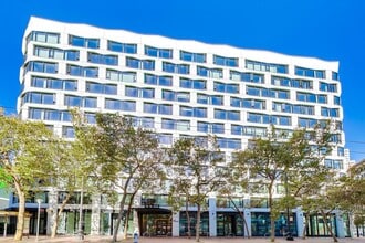 Building Photo - 960 Market St