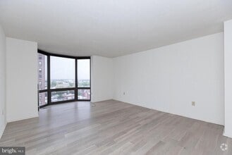 Building Photo - 2020 Walnut St